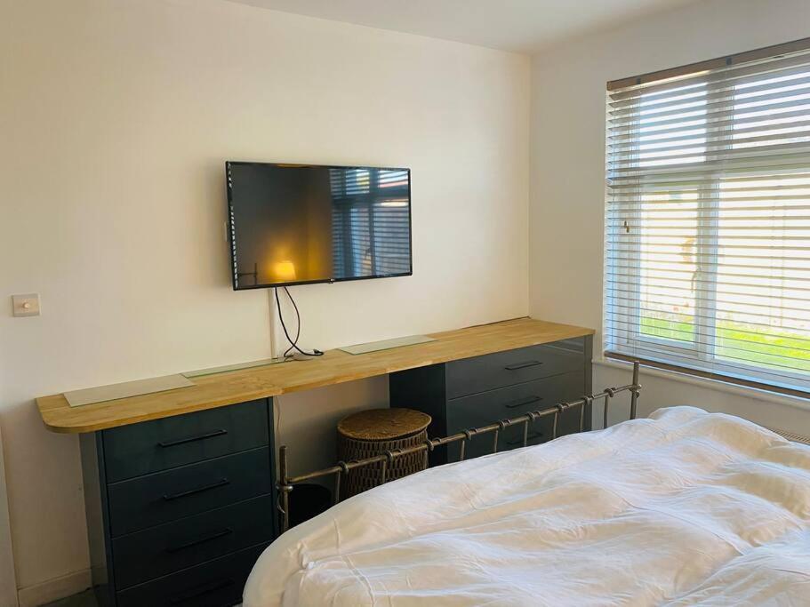 Willa Love Lancing By The Sea With Optional Large Hot Tub Sleeps Up To 8 & Free Parking Zewnętrze zdjęcie